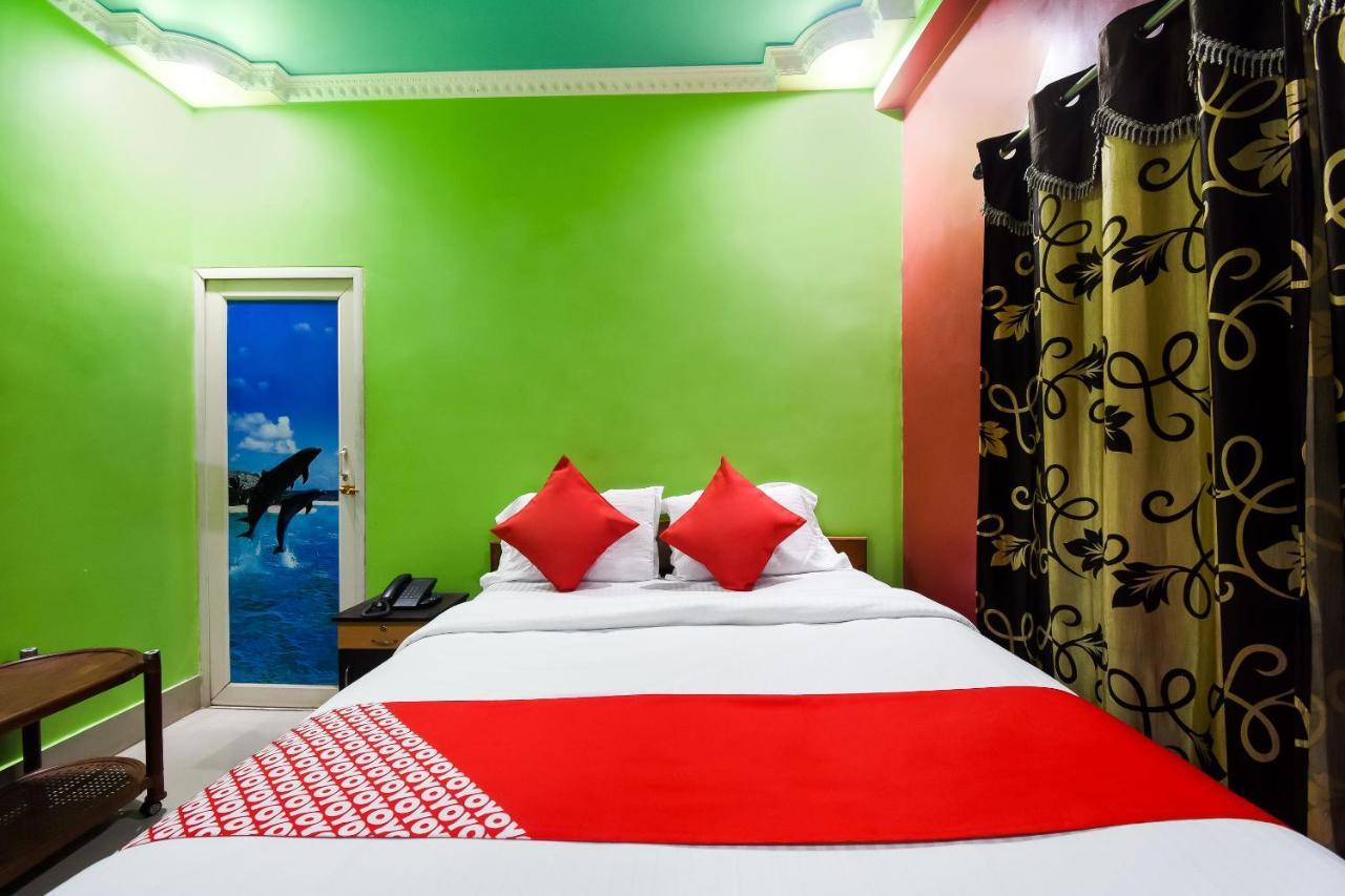 Oyo 44160 Hotel Sahana Jangipur Екстериор снимка